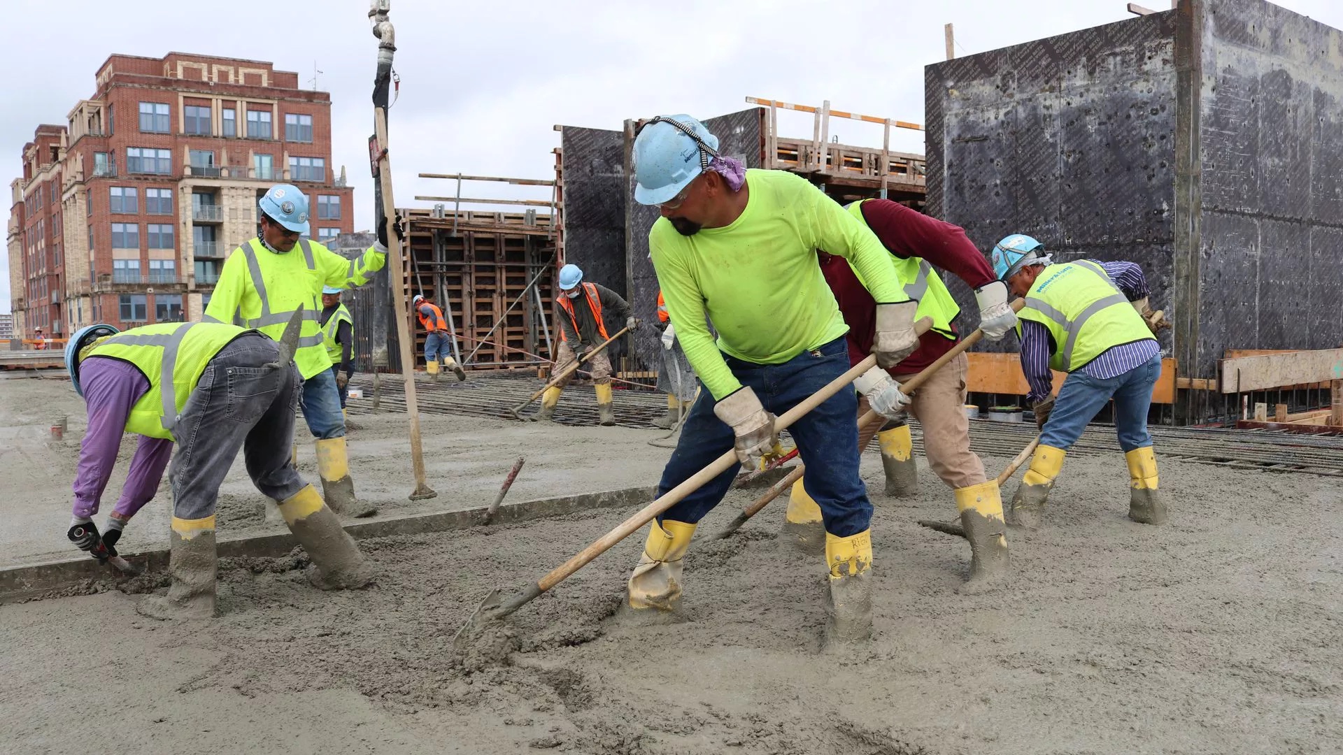 Top hero image of construction site 